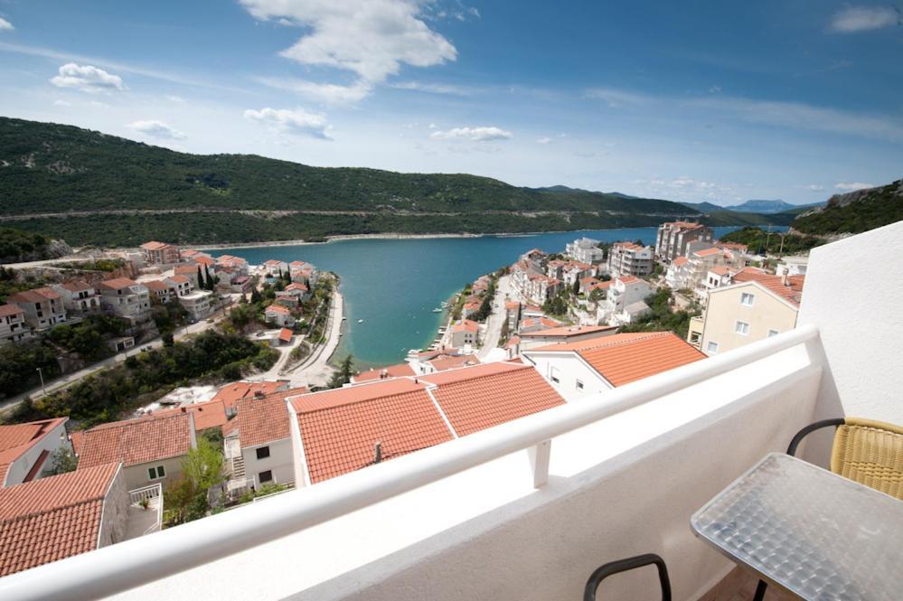 Hotel Ami - M Neum Exterior foto