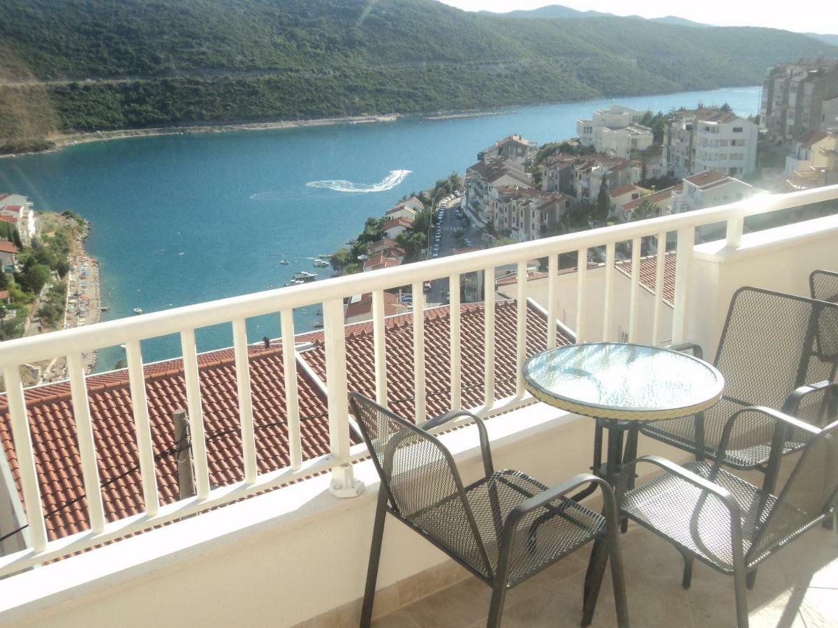 Hotel Ami - M Neum Exterior foto